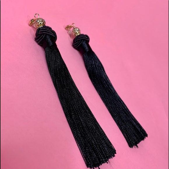 Eva Black Tassel Earrings - BOUTIQUE - Picture 2 of 4